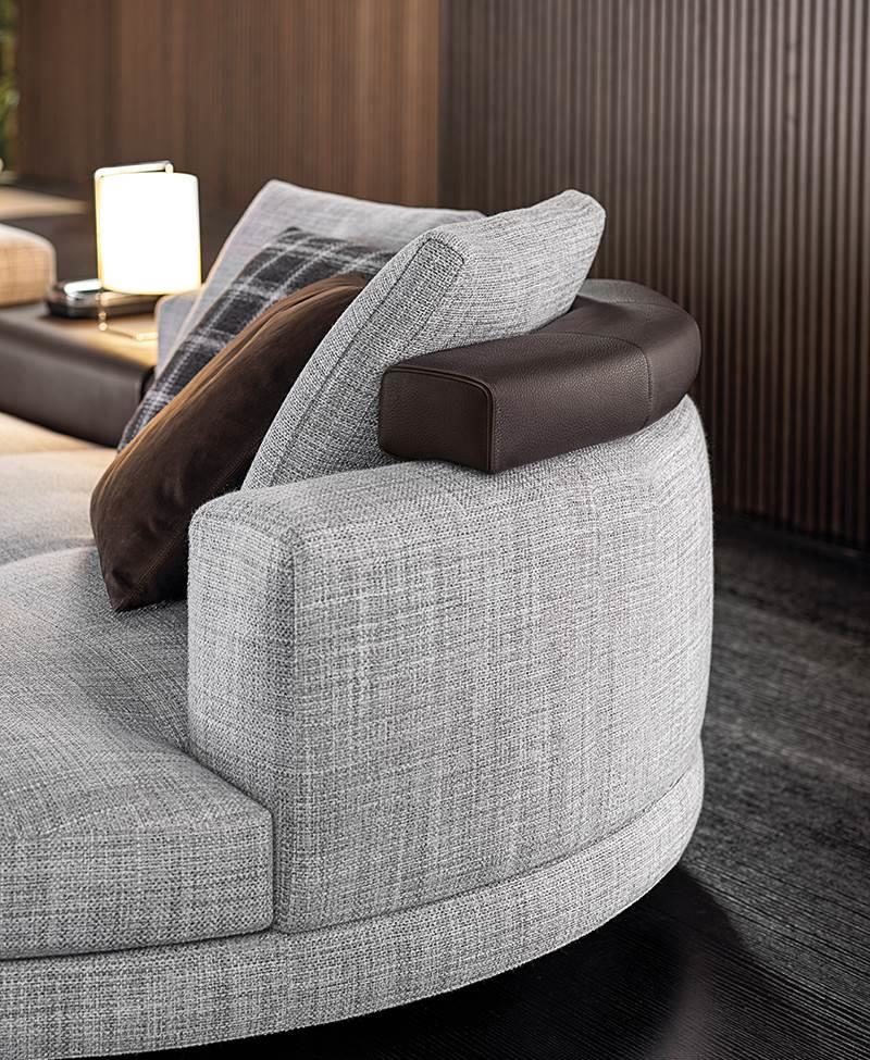 Minotti Connery avec chaise longue ronde et appuie-tête en cuir