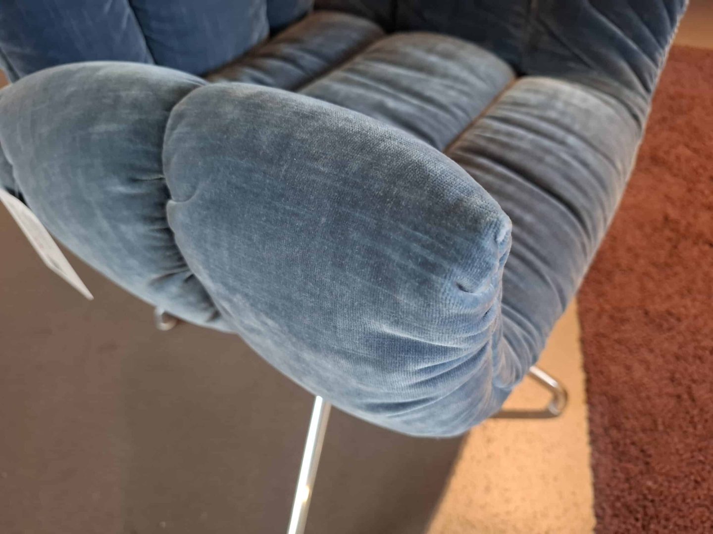 1000049658