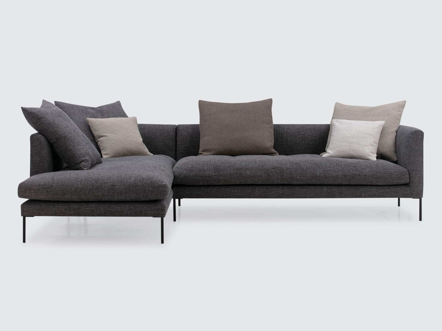 Wendelbo Sofa Blade mit Chaiselongue links frontal